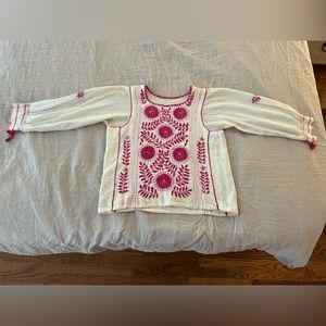 Vintage white long sleeve top with pink embroidering